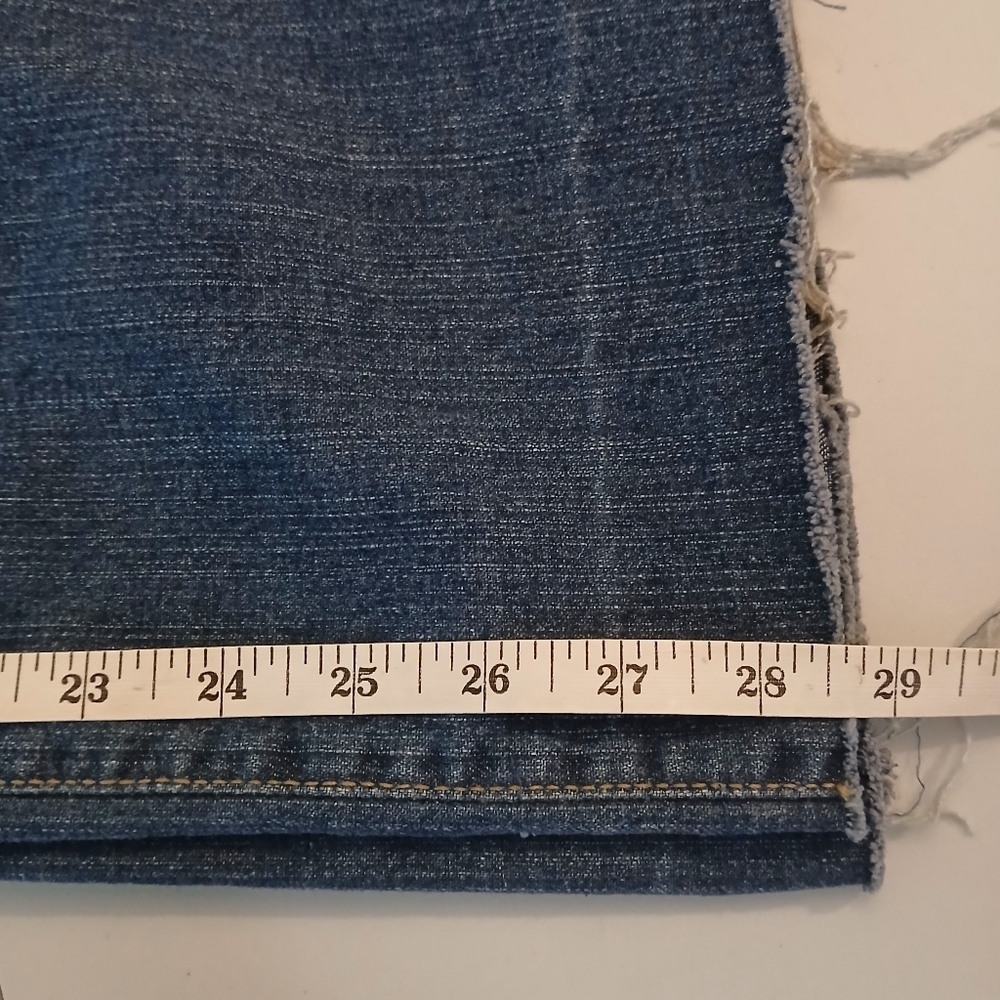 Vintage Levi's 550 Relax Classic Denim - Picture 8 of 9